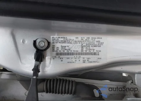 2013 Ford Focus Se z USA, uszkodzony, nr VIN 1FADP3F21DL261073